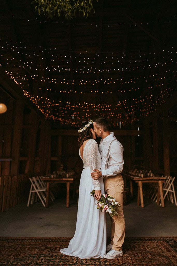 Ślub w stodole - ceremonia - fot. Pytlik & Bąk - pytlikbak.pl Ślub w stodole - ceremonia - fot. Pytlik & Bąk - pytlikbak.pl