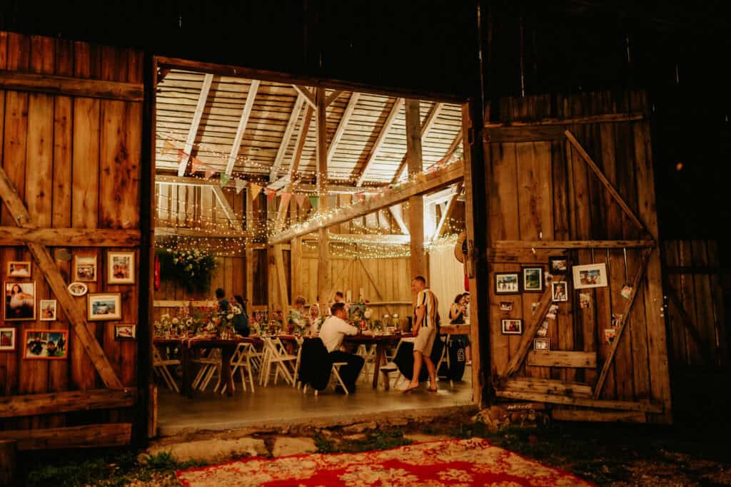 Stodoła na wesele - wrota Stodoła na wesele - wrota